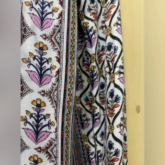 🥰😍Daniel Rainn Boho Country Blue & Purple Colorful Flowing Top - Picture 4 of 12